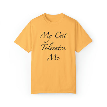 Mi gato me tolera - Camiseta unisex (14 colores)