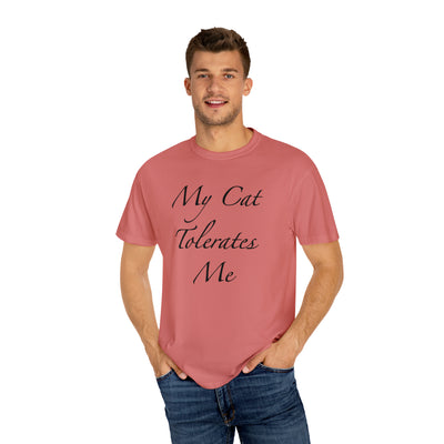 Mi gato me tolera - Camiseta unisex (14 colores)